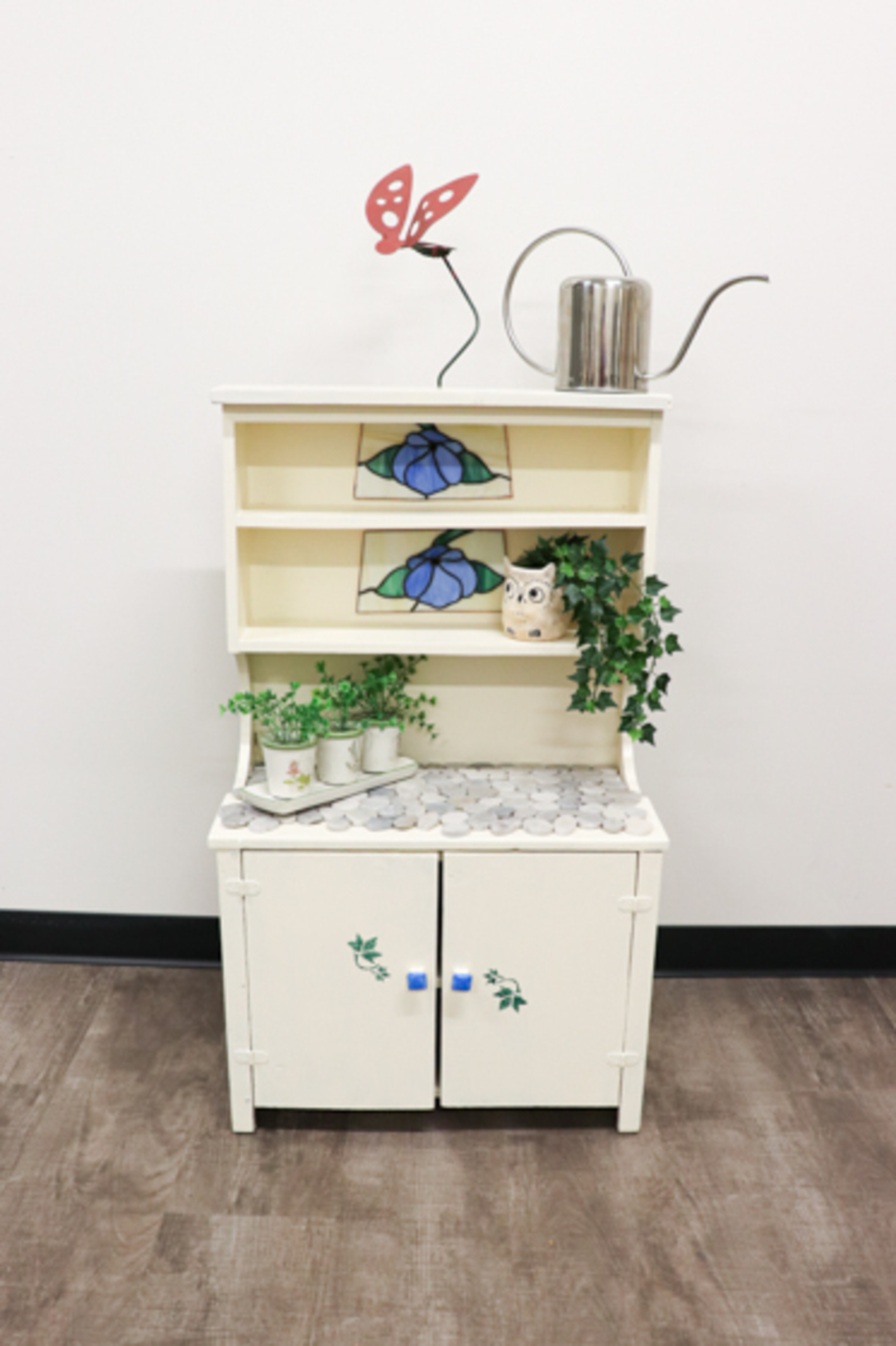 Garden Giggles Play Hutch auction item image