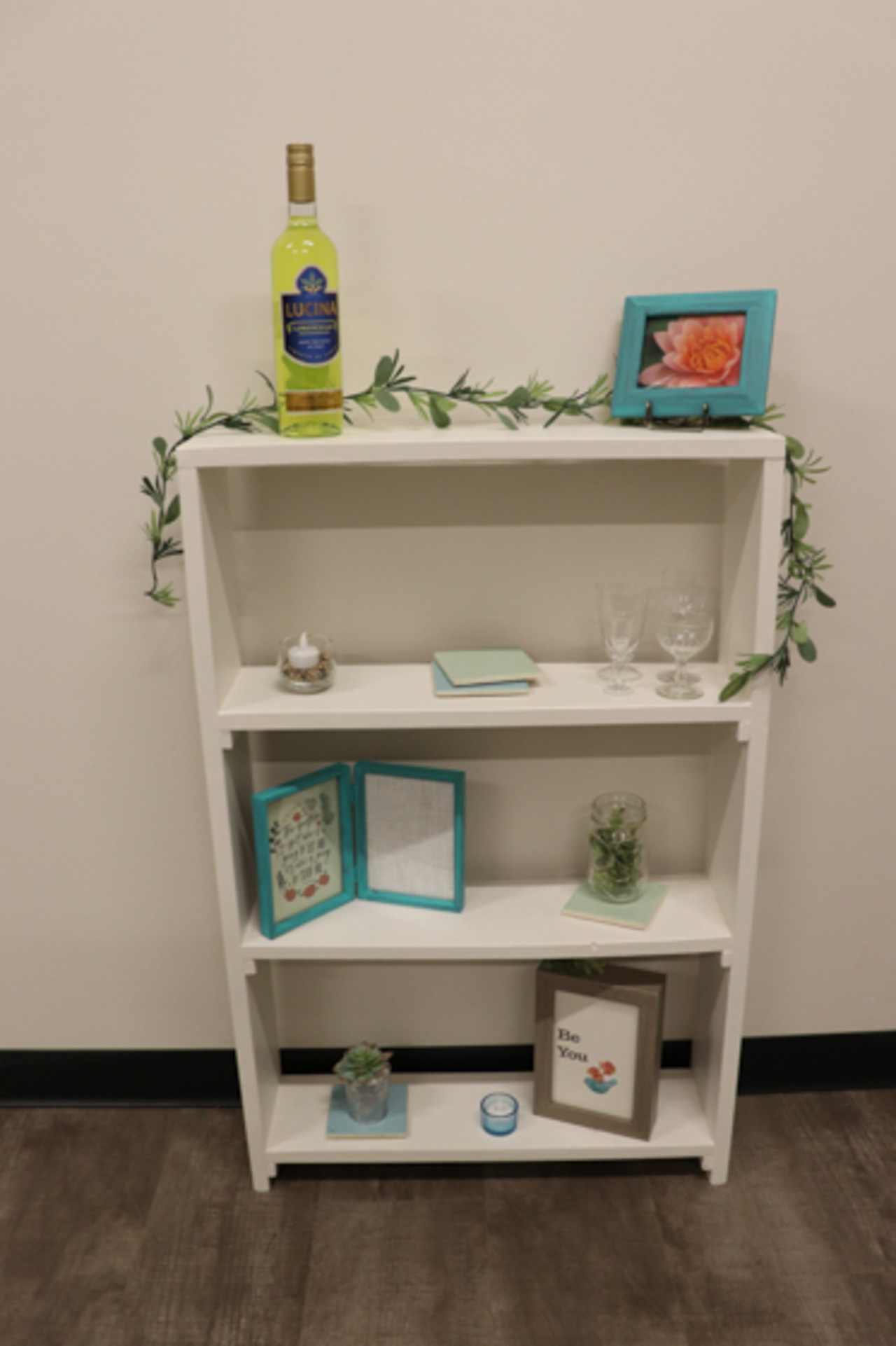 Mini Book Nook auction item image