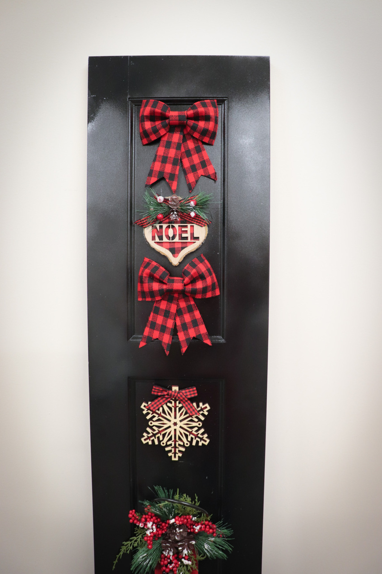 Jolly Walls auction item image