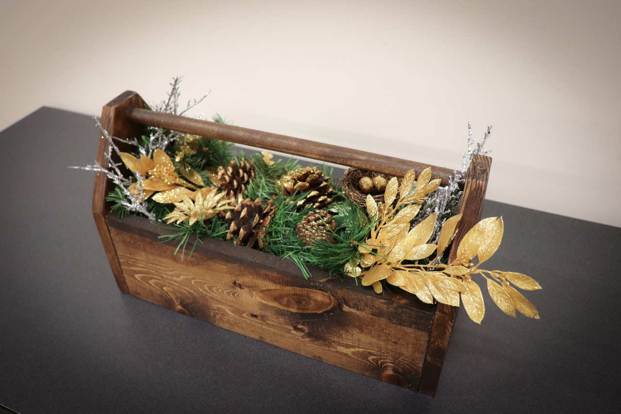 Holiday Décor Box auction item image