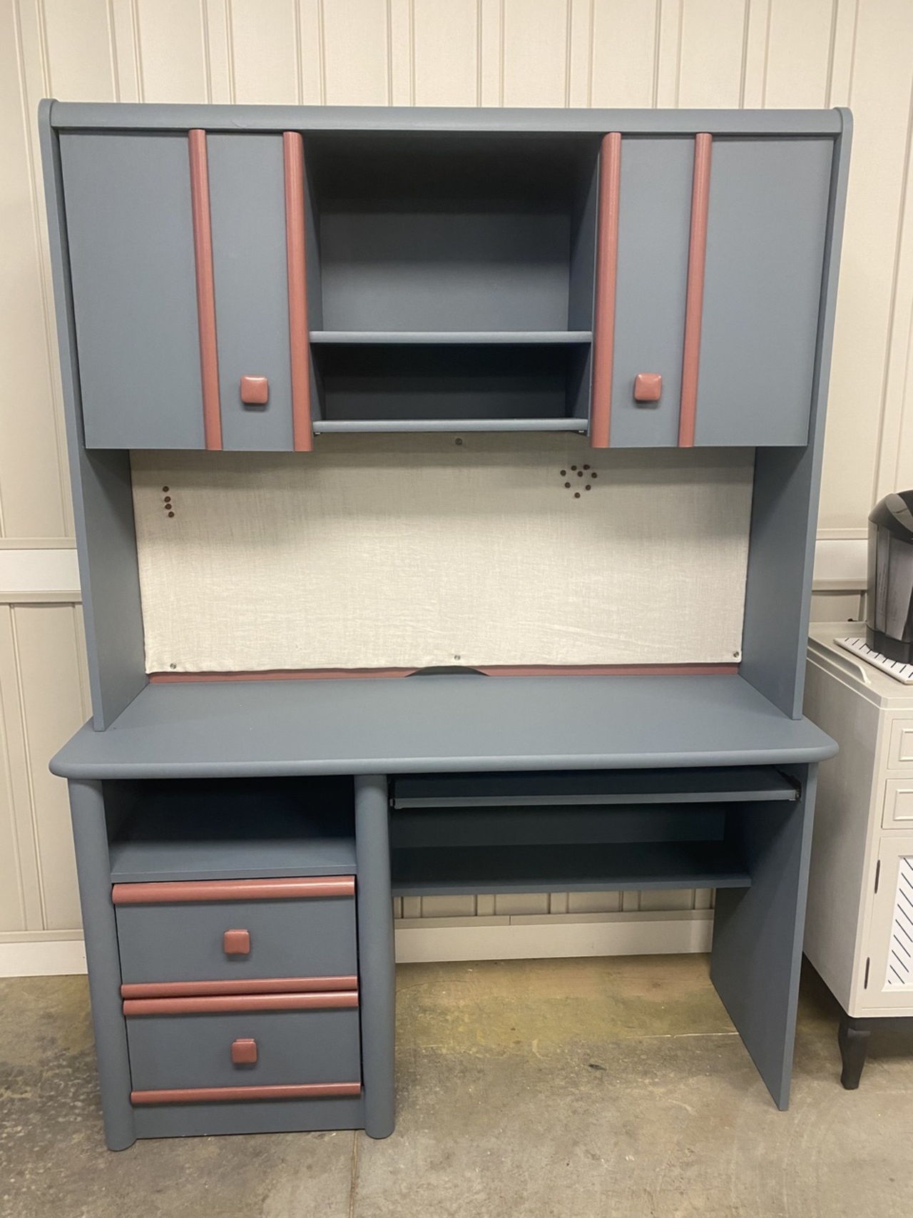 Refurbished Computer Desk auction item image