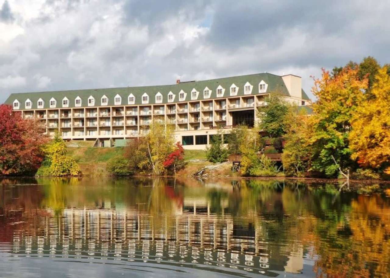 Poconos Getaway auction item image