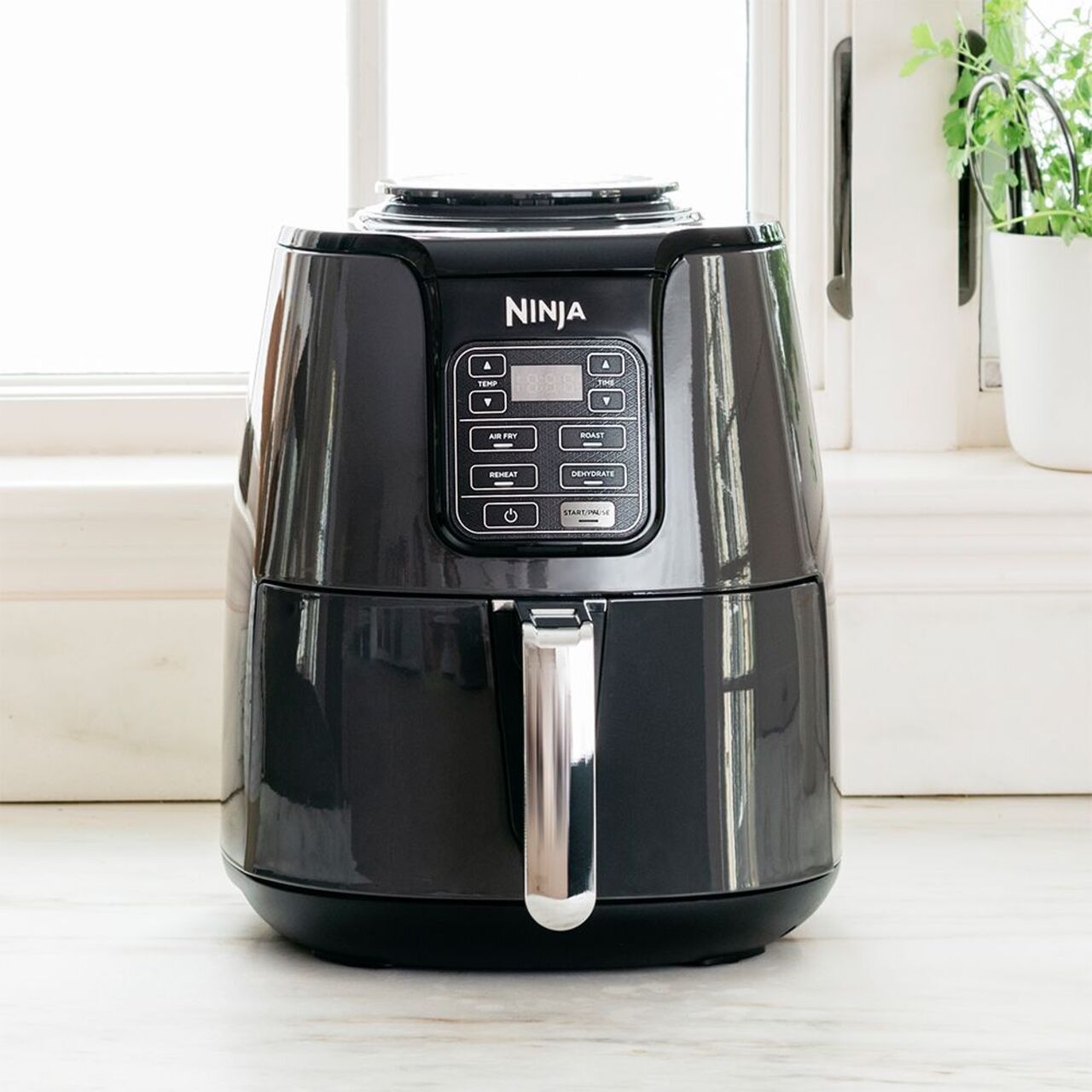 Ninja Air Fryer auction item image