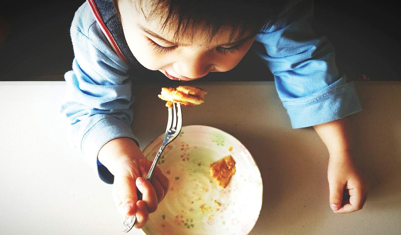 Holiday campaign, 2025 logo