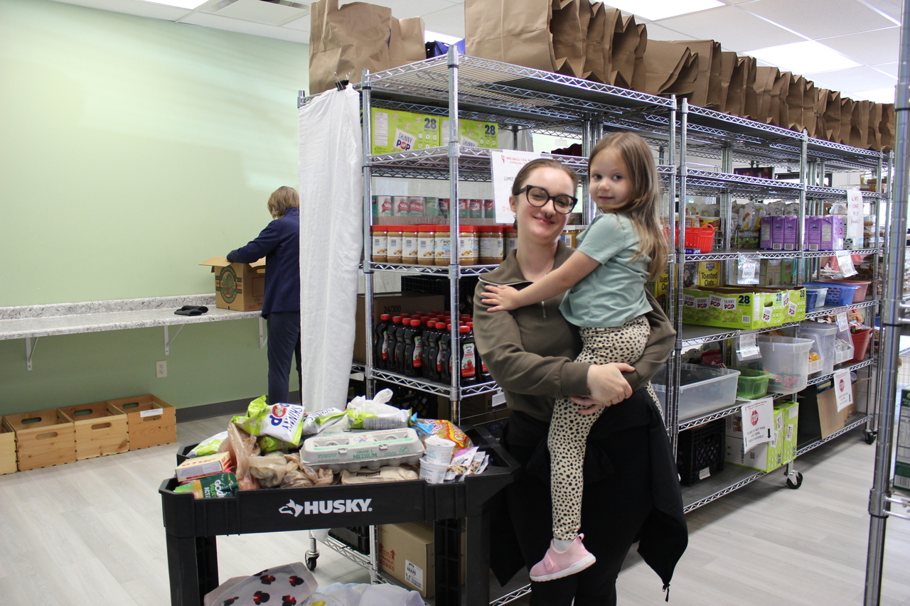 Your gift helps nourish our neighbors! logo