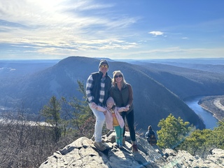 Jenny, Joe & Magdalena Chyb avatar