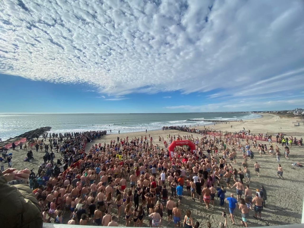 Start 2024 Out Right! logo