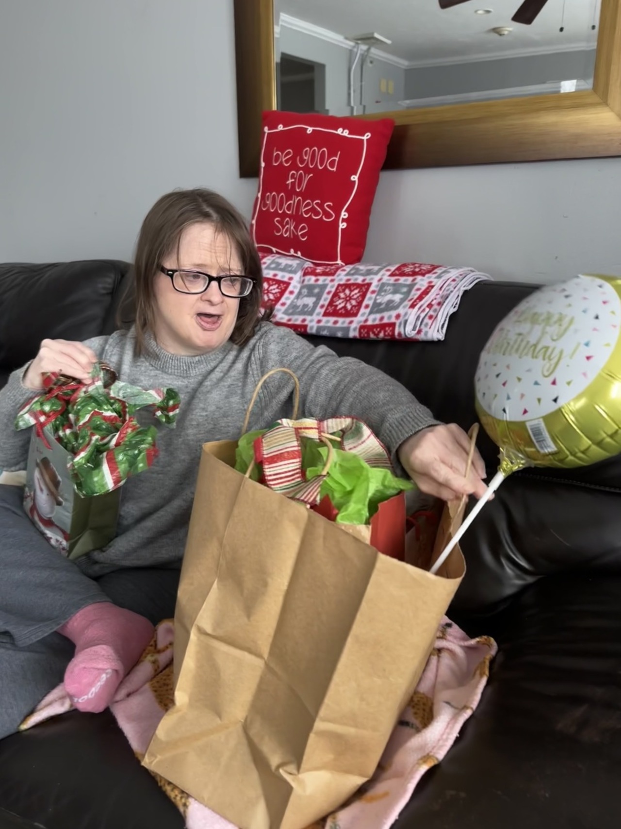 Dizzy Lizzy & Hudson Two logo