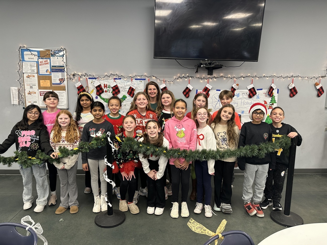 Sandy Ridge Elementary School logo