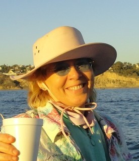 Dr. Melanie Renfrew logo