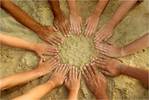 Circle_of_hands