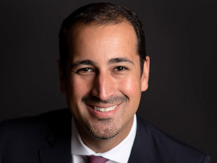 Roberto Rodriguez headshot