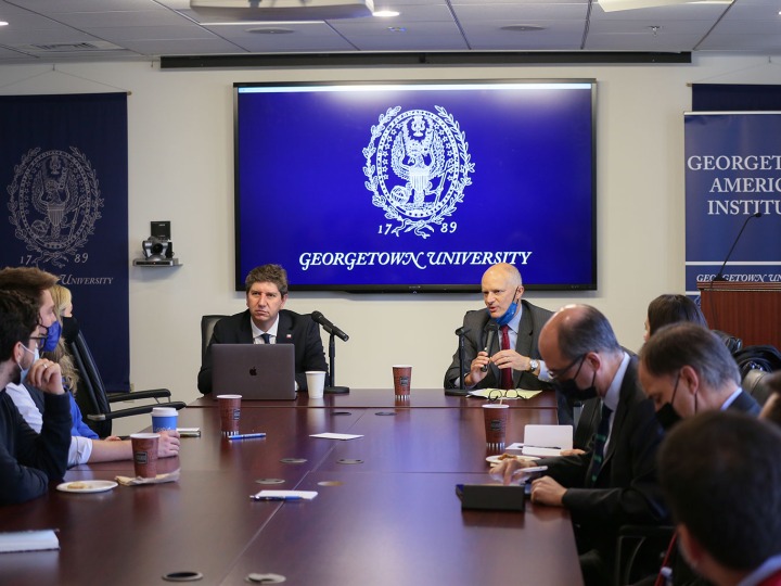 Chilean Finance Minister Rodrigo Cerda and Alejandro Werner in conversation.