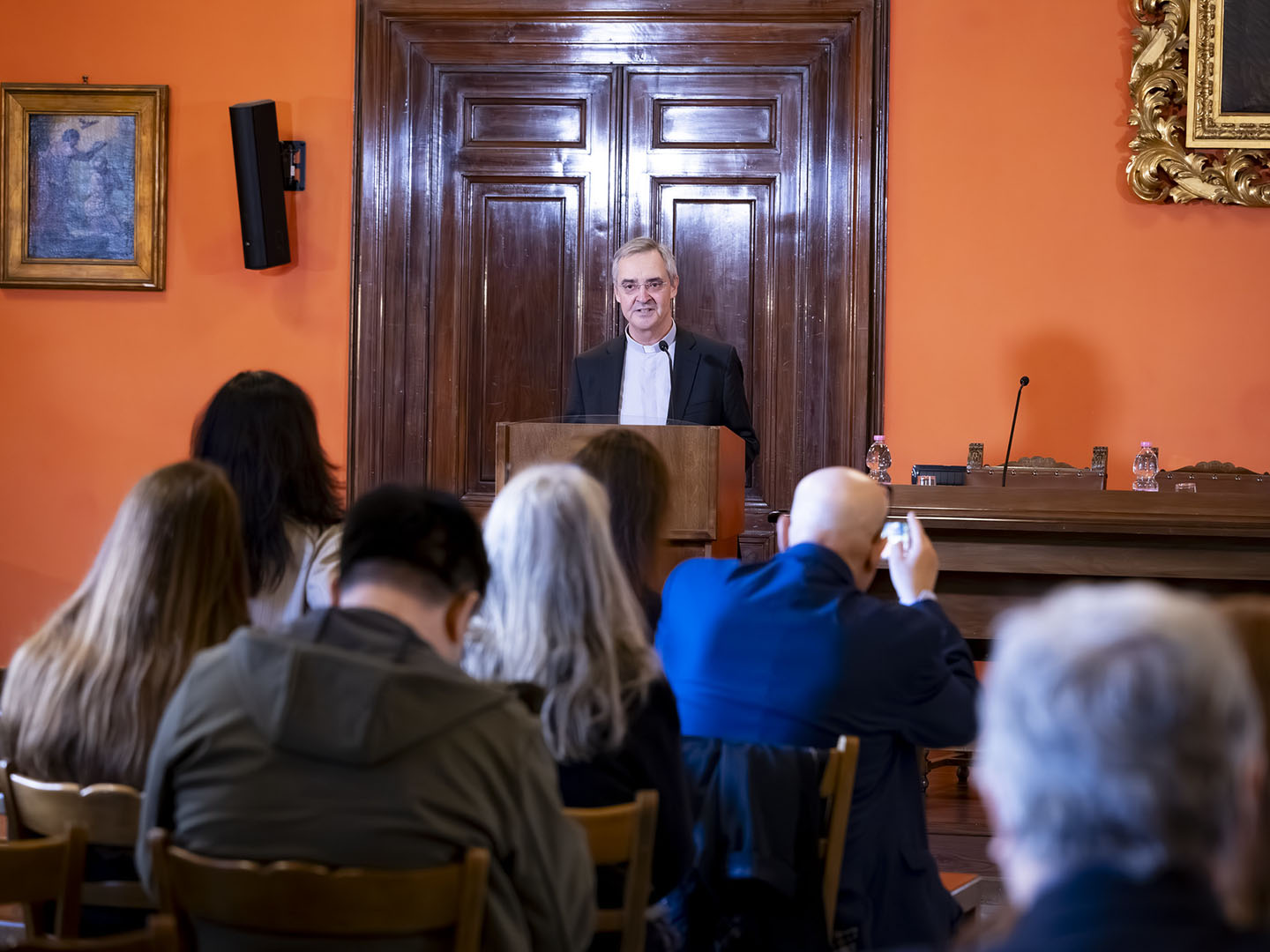 Rev. Nuno da Silva Gonçalves, S.J., editor-in-chief of La Civiltà Cattolica, offers welcome remarks