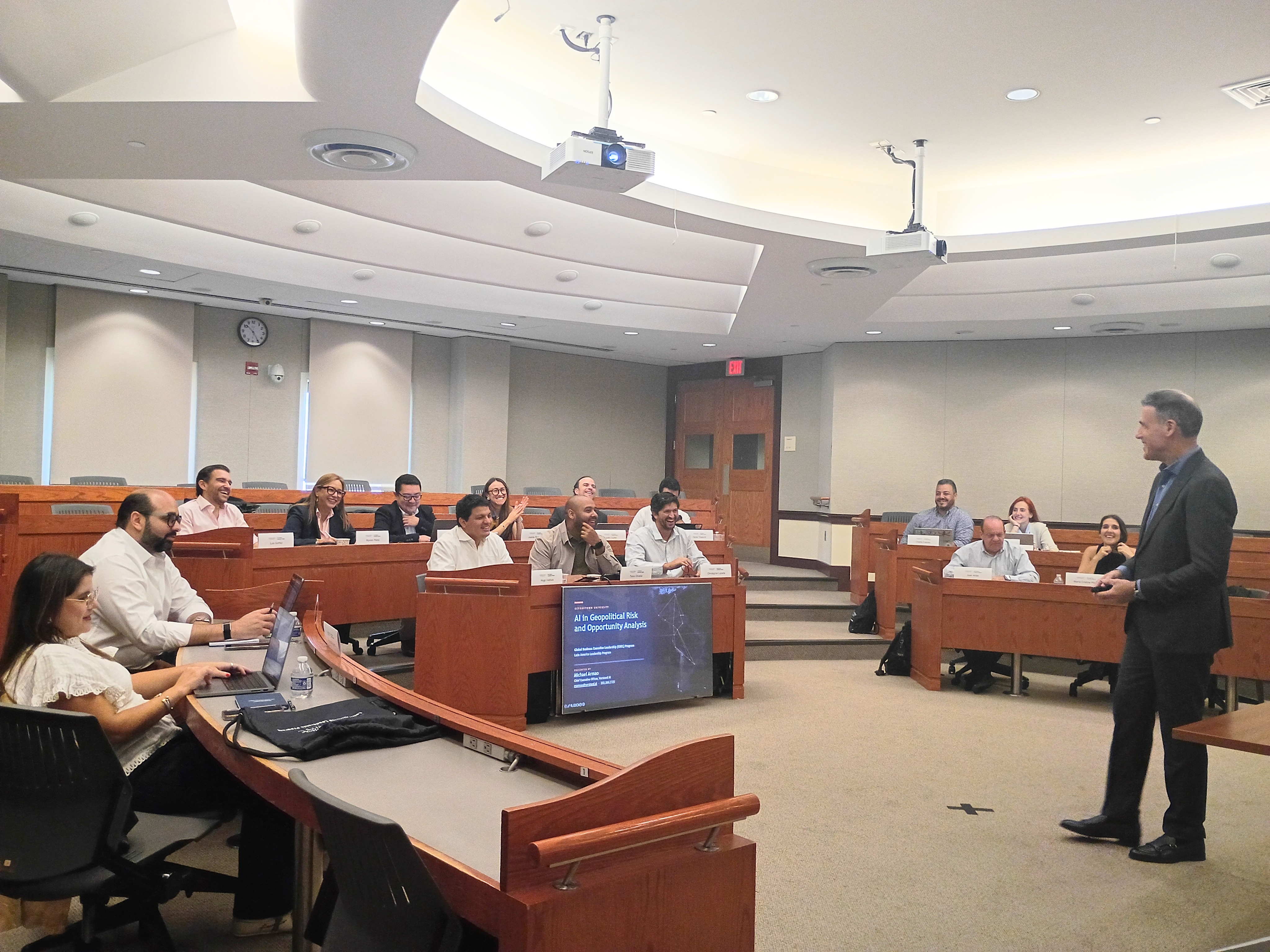 Michael Armao dando clase en GBEL 2026