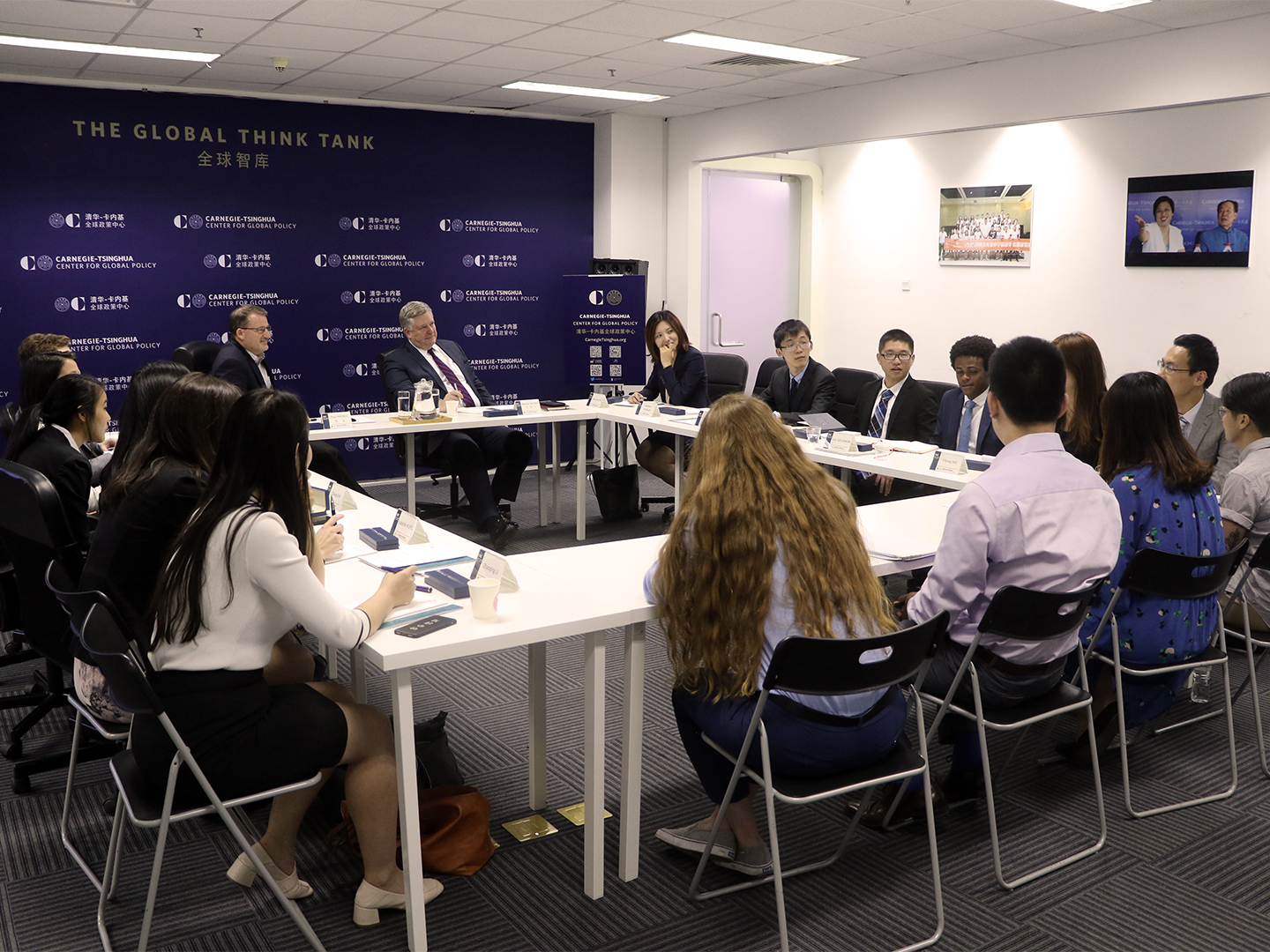 Student Fellows meet with Director Paul Haenle at the Carnegie-Tsinghua Center for Global Policy.