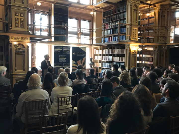 Manuel Carranza presenting Lideroamerica at the Riggs Library