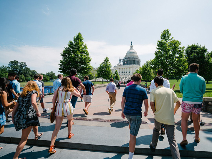 Students walking up to the U.S. Capitol