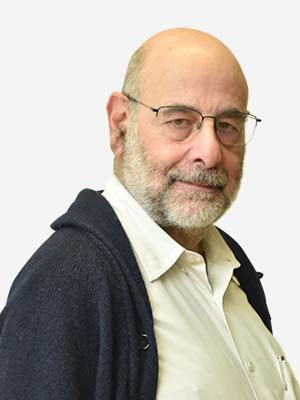Daniel Chiquiar portrait