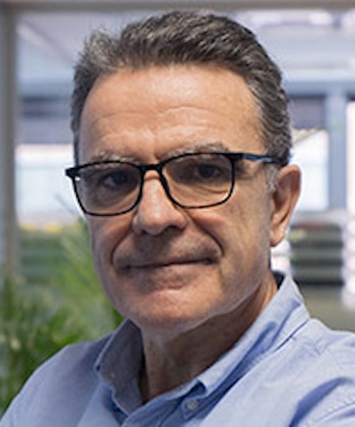 Rafael Vilasanjuan headshot
