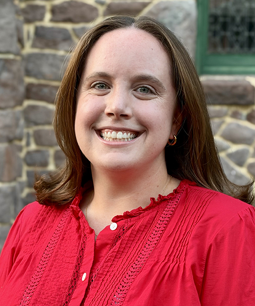 Moira Depman headshot