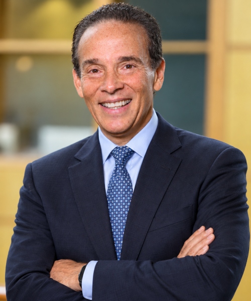 Ricardo Ernst headshot