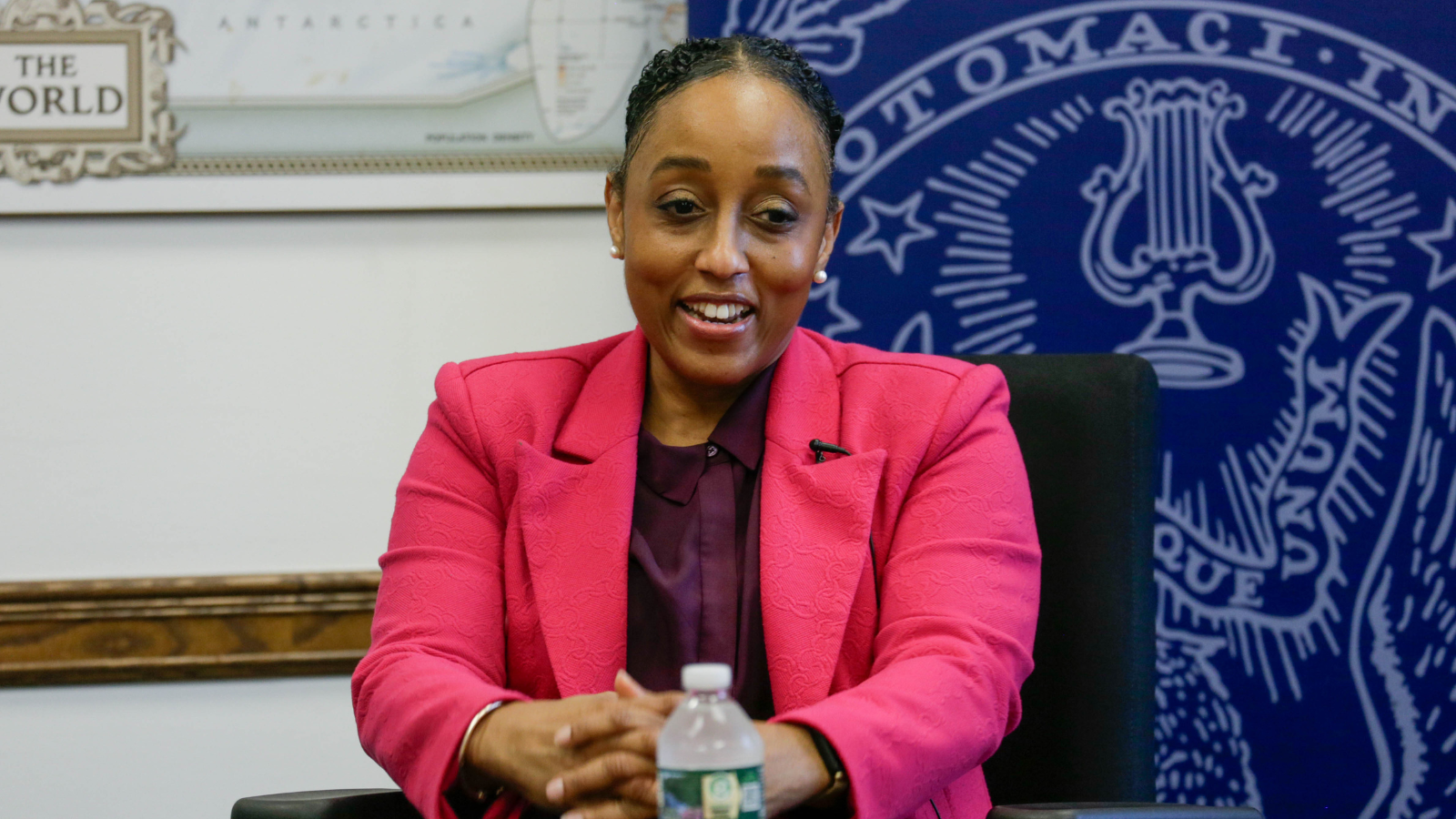 Michelle Roett headshot