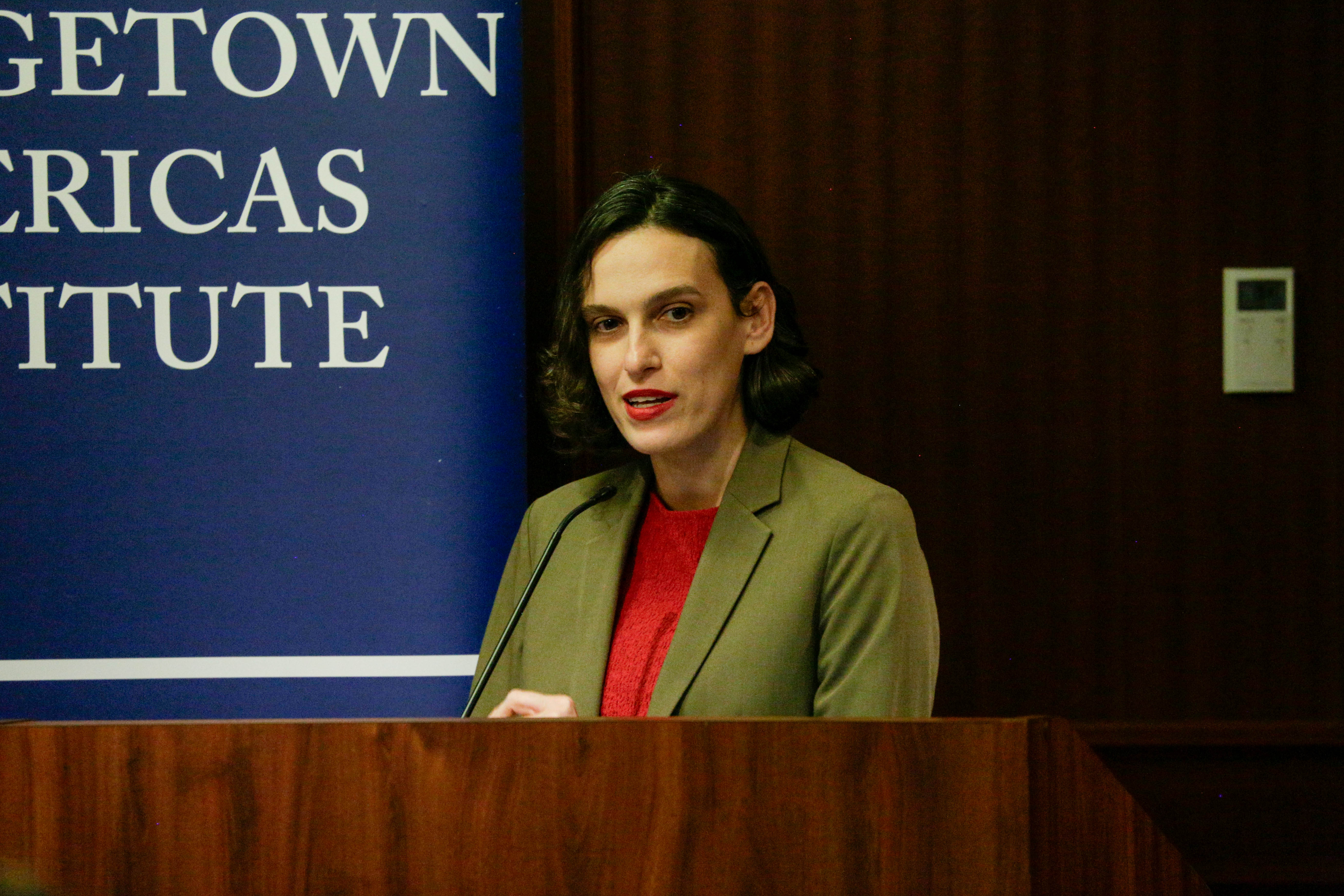 Isabel Barbosa speaking