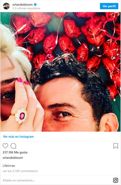 Katy Perry y Orlando Bloom comprometidos Katy Perry y Orlando Bloom comprometidos
