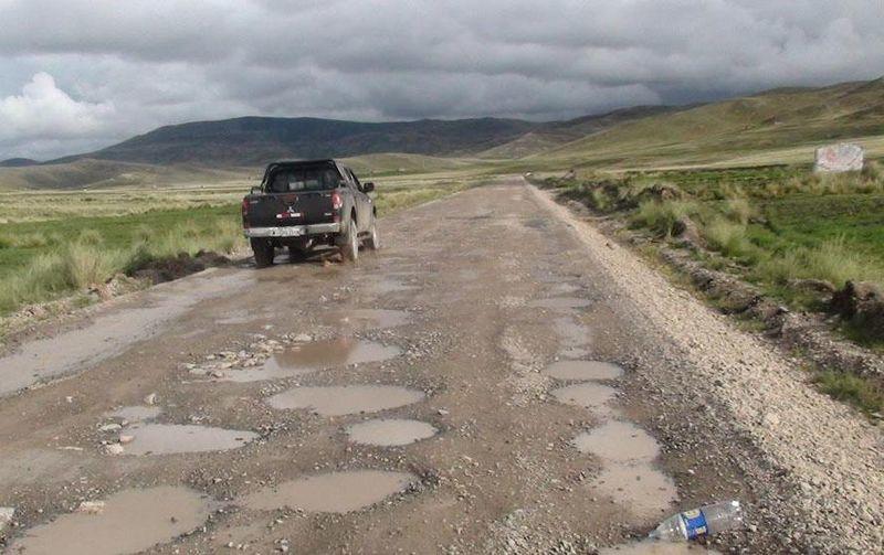  La carretera Checca-Mazocruz, de 72 kilómetros, permitirá la conexión de las regiones de Tacna, Moquegua y Puno. <br> 