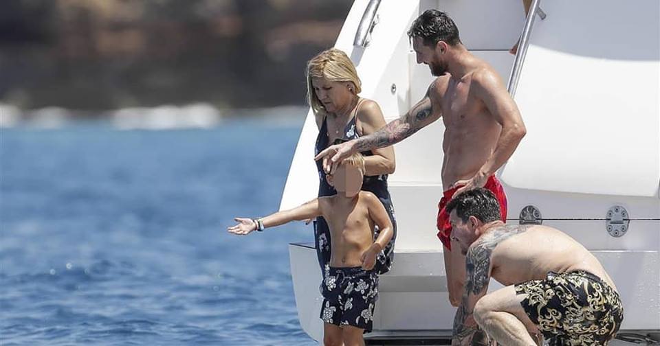 MESSI IBIZA 2