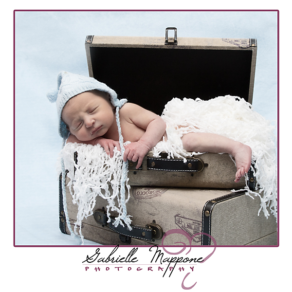 8 Ideas for Sentimental Newborn Props 