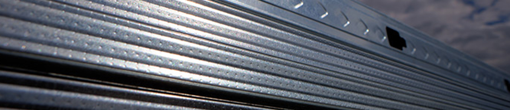386_691_steel_studs_track.jpg