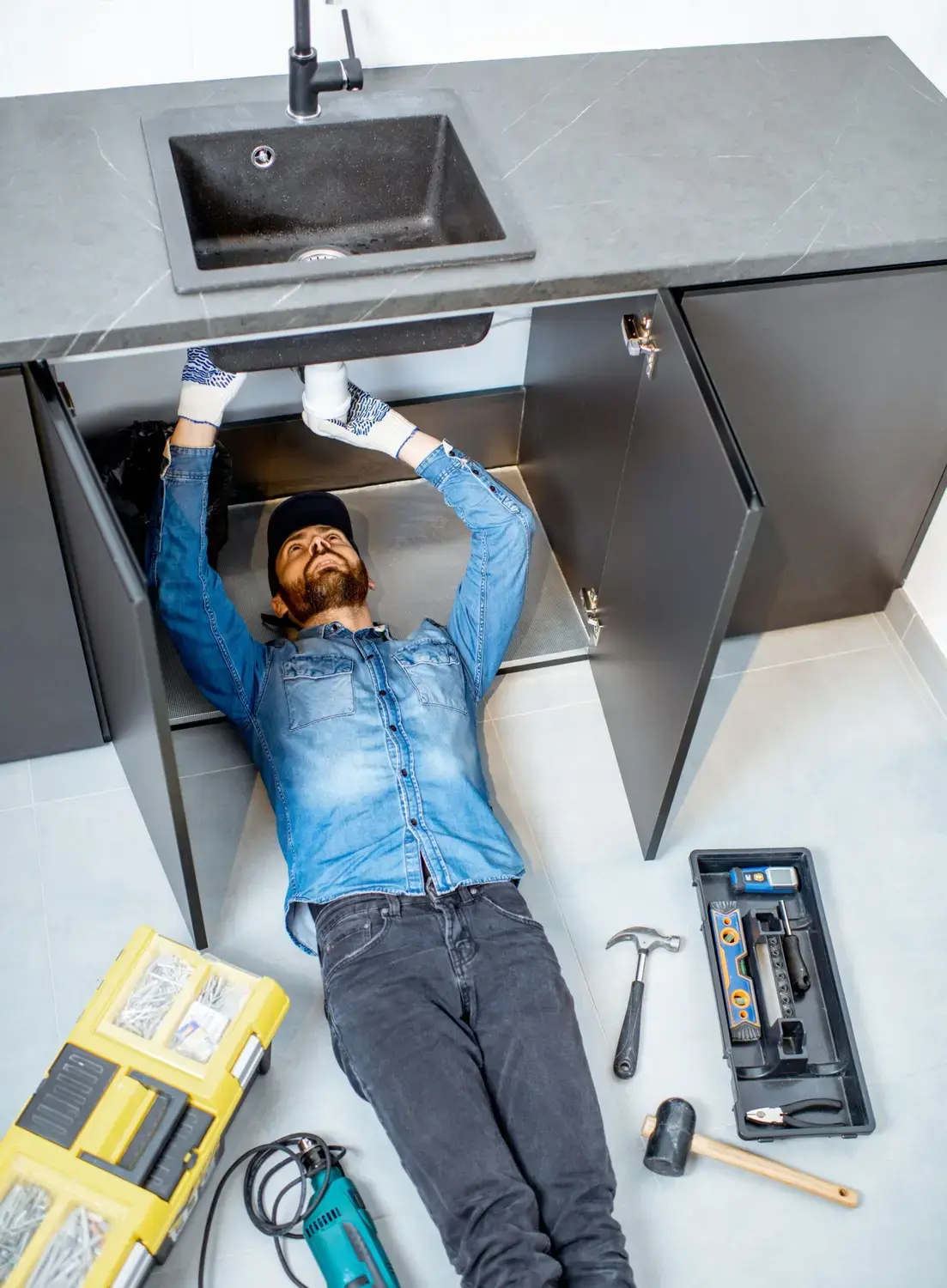 Plumber coordinating with an answering service to schedule client visits.