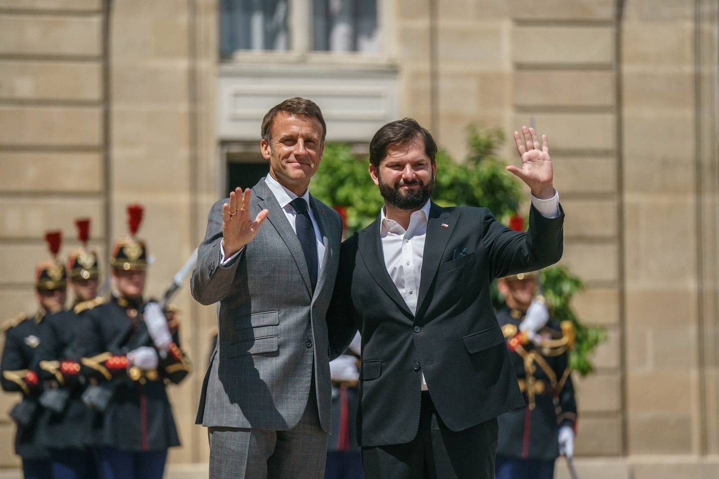 presidente-boric-macron-visita-oficial.jpg__1440x2000_q70_subsampling-2.jpg