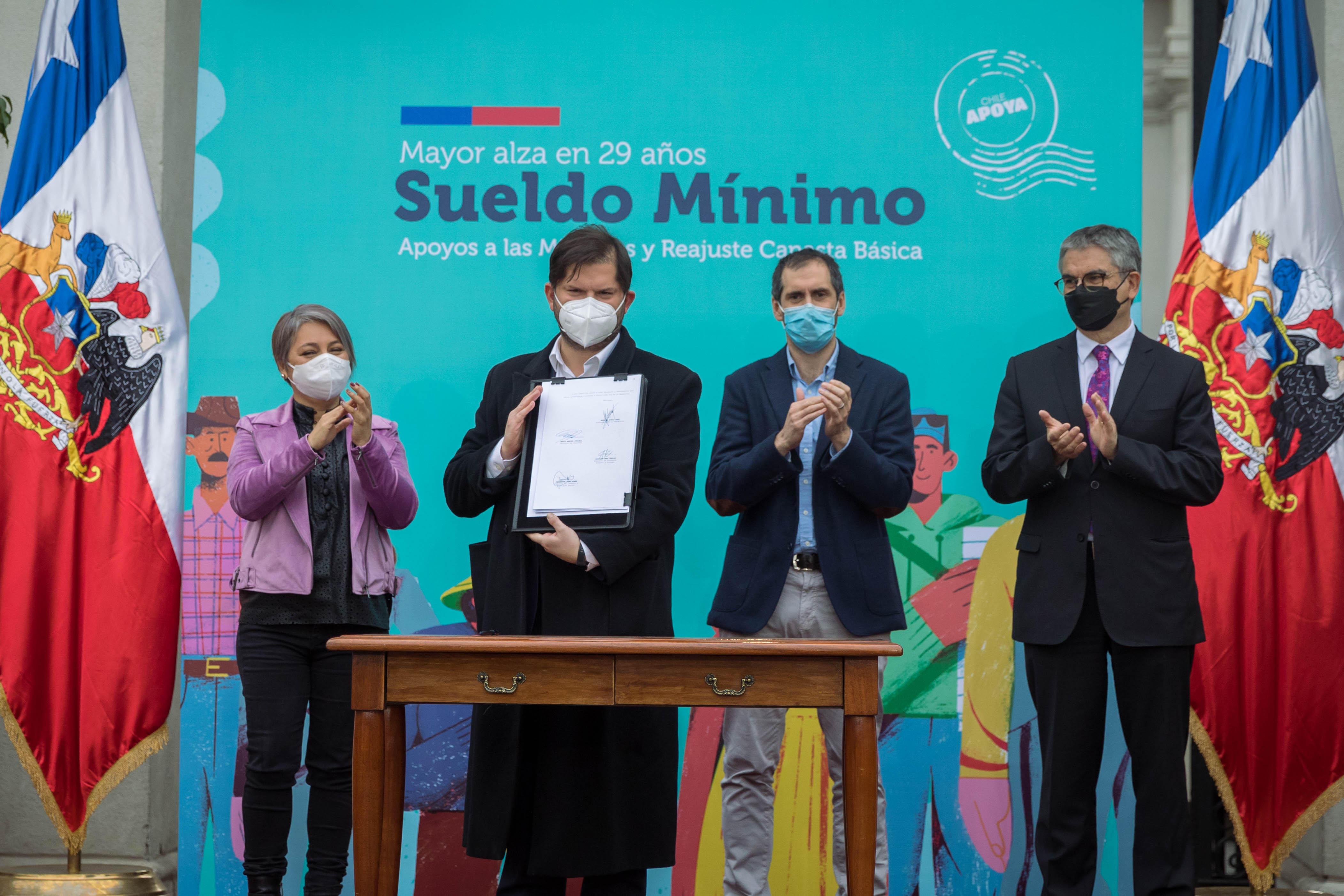 Gob.cl - Artículo: 400 Mil Pesos Desde Agosto: Entérate De Los Detalles Del  Histórico Aumento Del Sueldo Mínimo