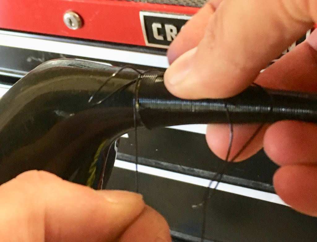 Whipping coming loose from Louisville Golf driver Hickory, Persimmon