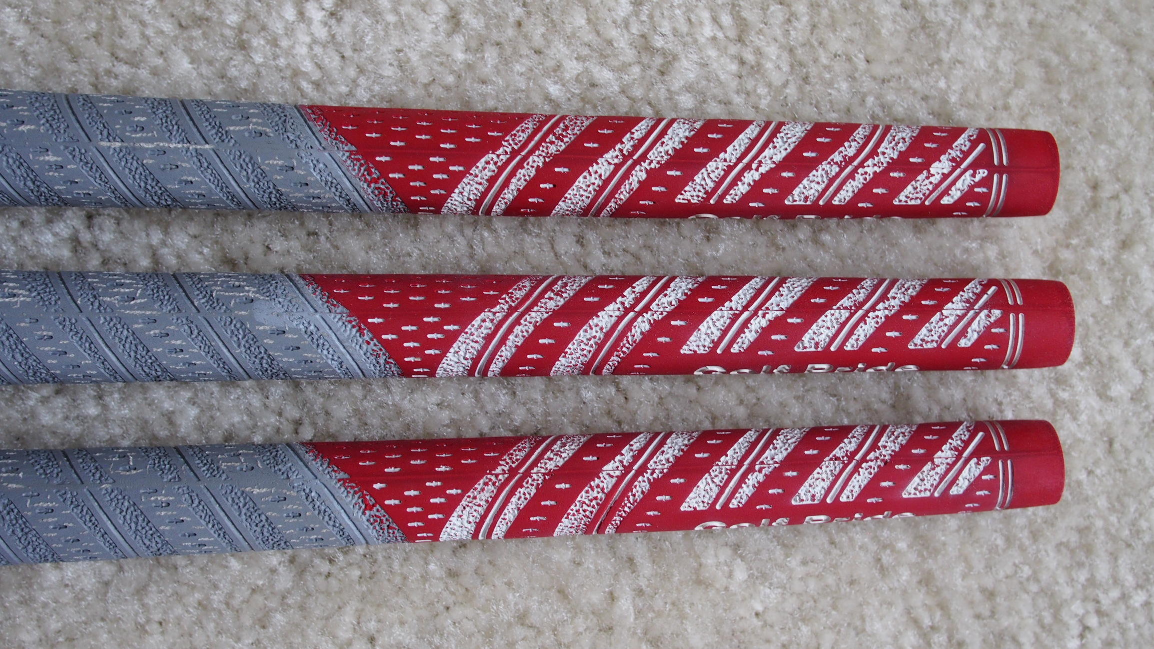 FS 7 Pulled Golf Pride New Decade Multi Compound Platinum/Red Grips