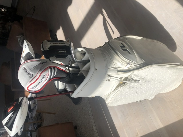 J Lindeberg All White Golf Bag Golf Bags Carts Headcovers Golfwrx
