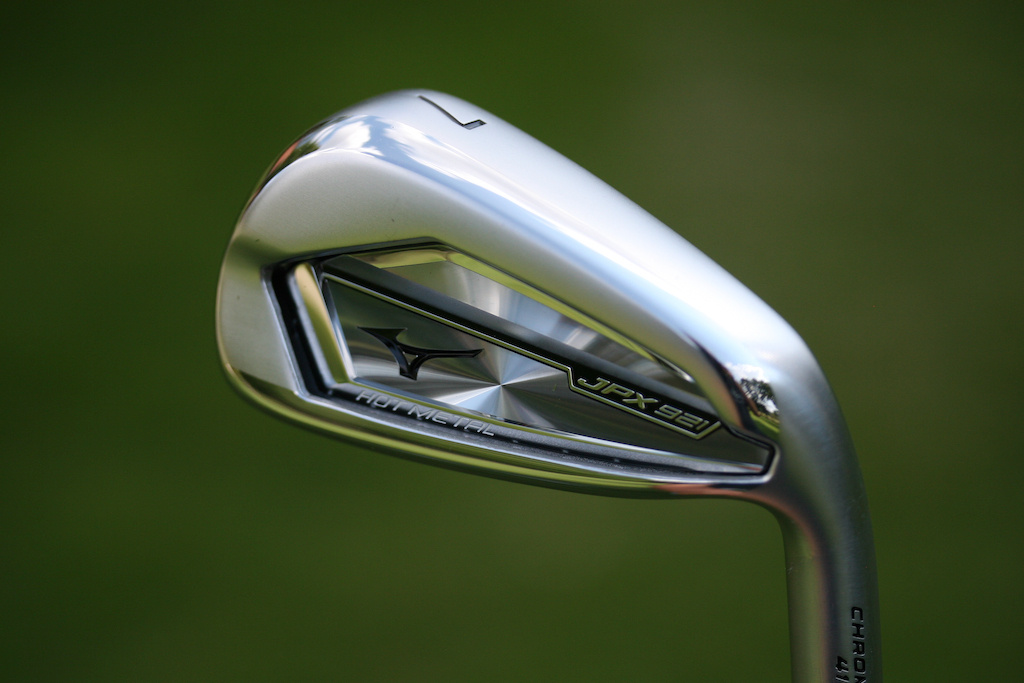 921 forged vs hot metal pro