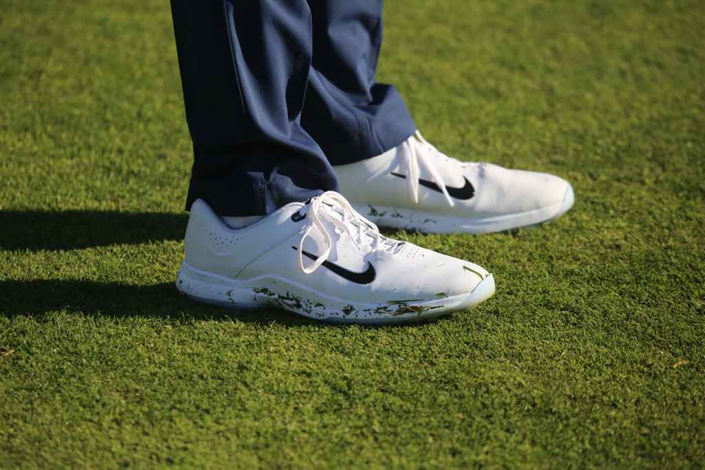 tiger woods spikes