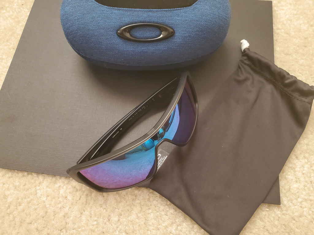 Sunglasses Oakley and Maui Jim For Sale ArchiveFor Feedback