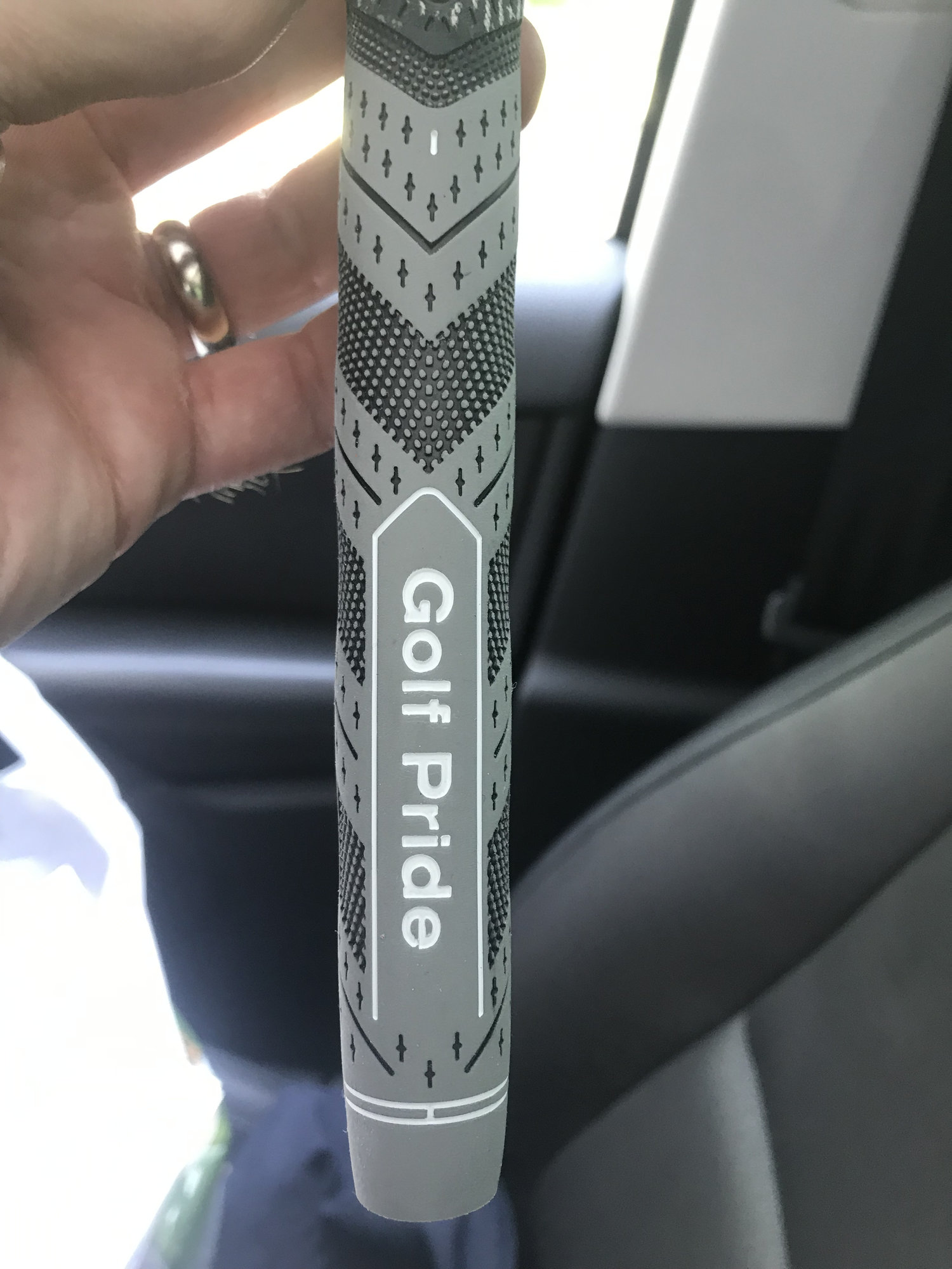 “New” Golf Pride MCC+4 grips stink like paint thinner WRX Club Techs