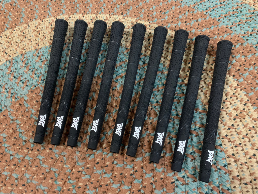 GRIPS GRIPS GRIPS! Scotty Black/Red Pistolero, Golf Pride MID CP2's