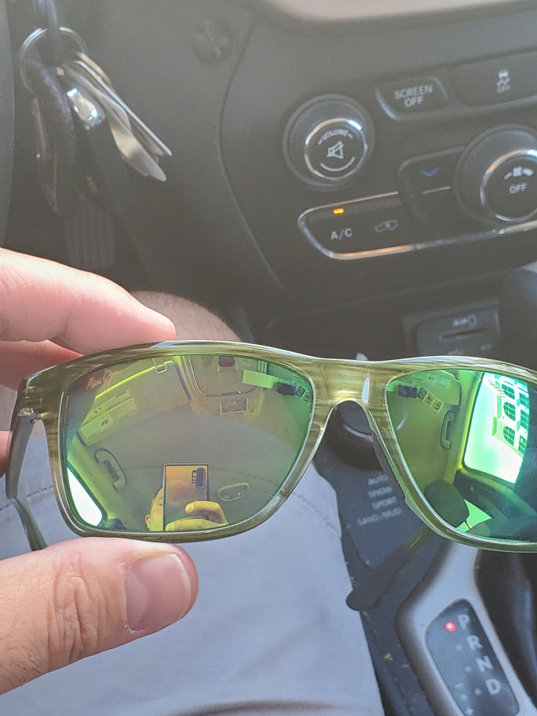 Sunglasses Oakley and Maui Jim For Sale ArchiveFor Feedback