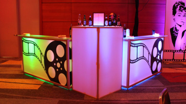 hollywood theme party bar