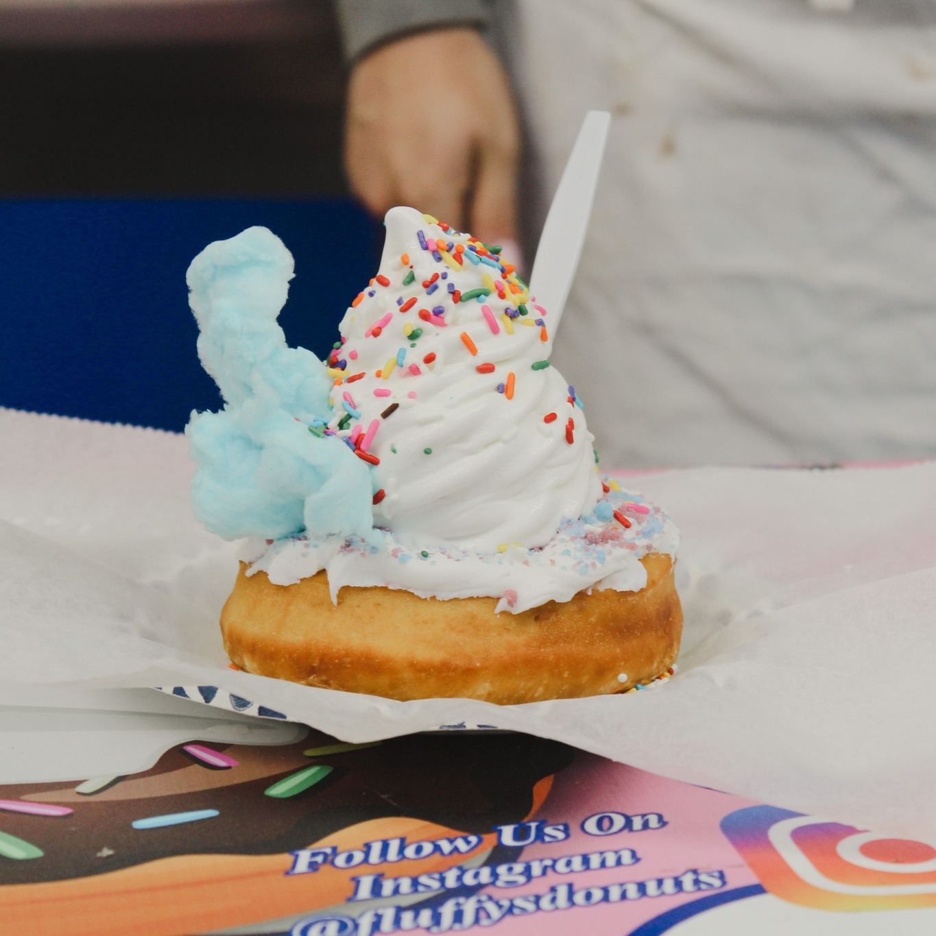 Fluffy's Donuts Logo