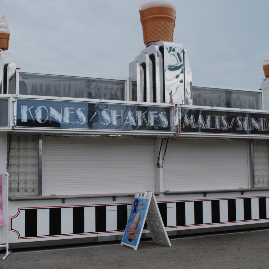 Ice Kreme Mill on Avenue of the Palms Logo