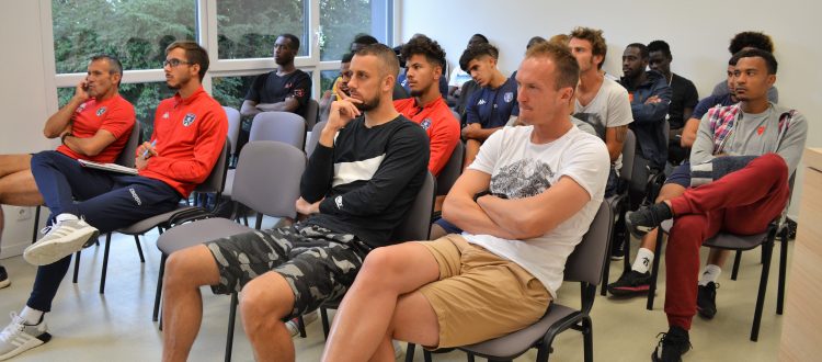 Thonon Evian Grand Genève Football Club - 