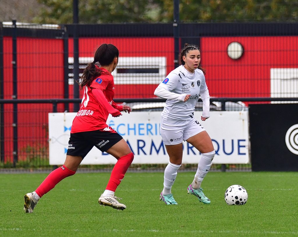 Thonon Evian Grand Genève Football Club - 09-11-2025 (90)